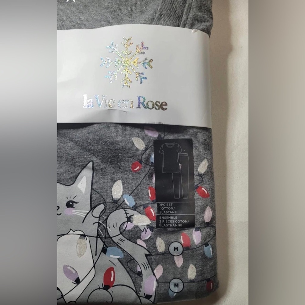 La Vie En Rose Grey Kids Pajama Set with Cat and Holiday Lights - Picture 3 of 4